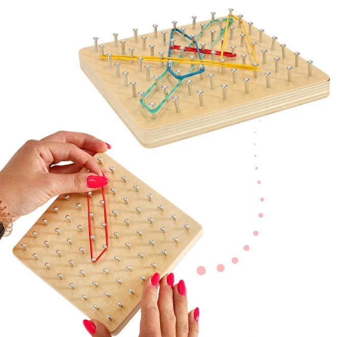 Geoboard fa puzzle gumiszalagokkal