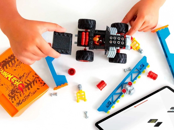 Építs és indulj: 151 darab az autóhoz és a rámpához