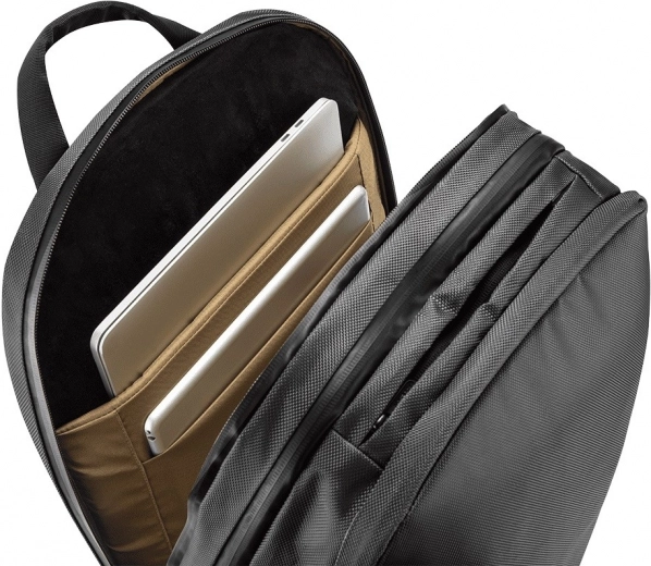 Biztonságos tárolás 17″-os laptophoz