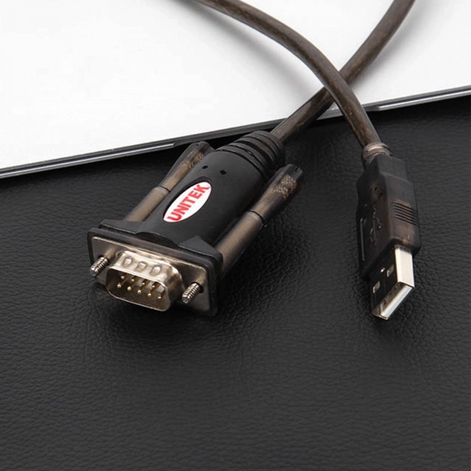 Usb-ról RS-232 adapter Unitek Y-105A csatlakozóval