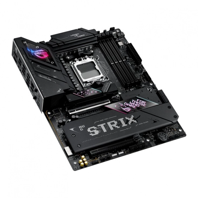 Rog Strix Gaming WiFi alaplap AMD Ryzen-höz