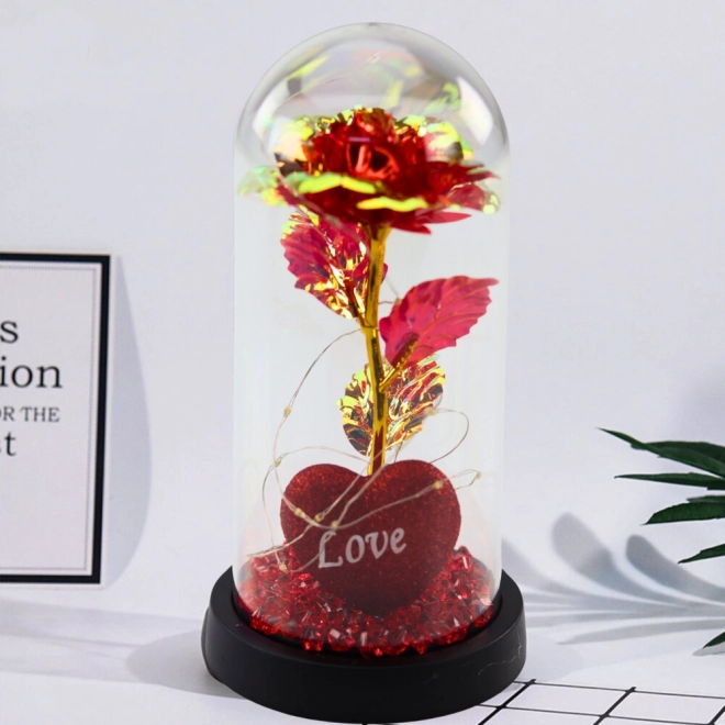 Örök rózsa kupolában LED világítással, szívvel és gyöngyökkel, piros 21x11cm