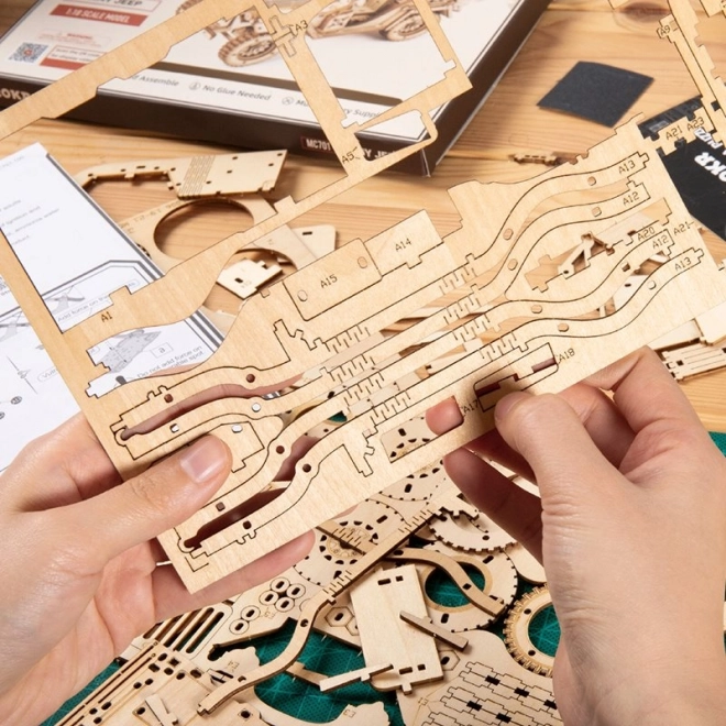Rokr világító 3D fa puzzle zenélő doboz: Láncos körhinta