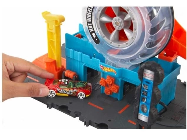 Hot Wheels Városi csavart gumiműhely