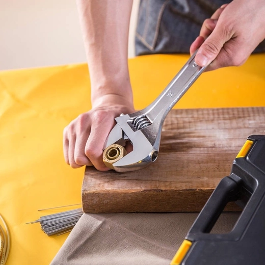 Praktikus műhelyben és terepen