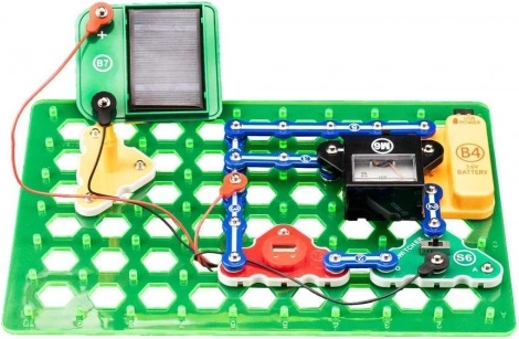 Napelem, motor és ventilátor működés közben