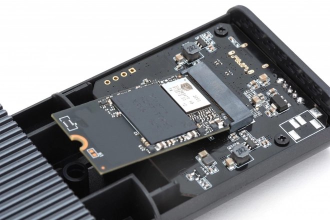 Alumínium SSD M.2 NVMe USB 4.0 C típusú tok