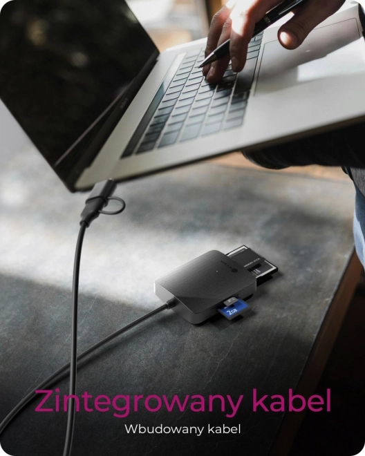 4 az 1-ben USB kártyaolvasó Type-A és Type-C csatlakozással