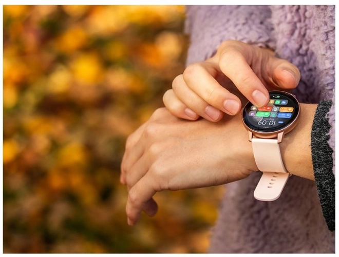Smartwatch AMOLED kijelzővel