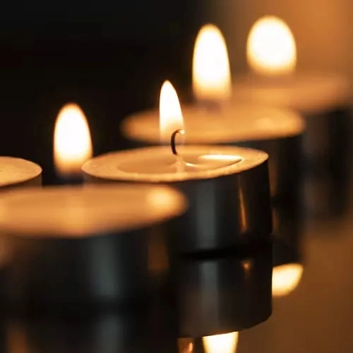 Paraffin tealight gyertyák szett - 100 darab