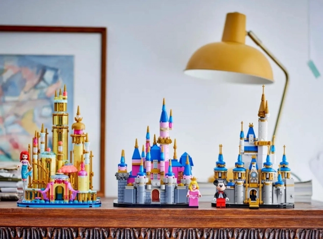 LEGO Disney Csipkerózsika Kis Kastély