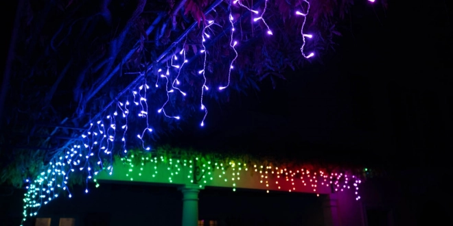 Intelligens fényfüzér jégcsapok 190 RGBW LED