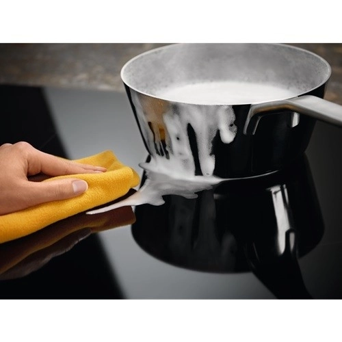 Indukciós főzőlap Hob2Hood funkcióval