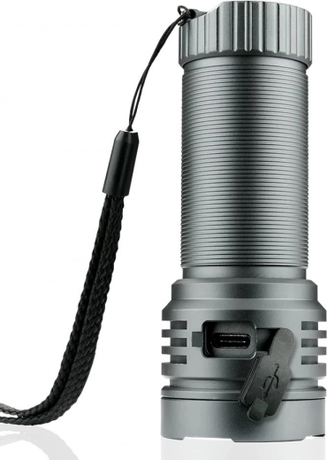 USB‑C töltés és cserélhető akkumulátor