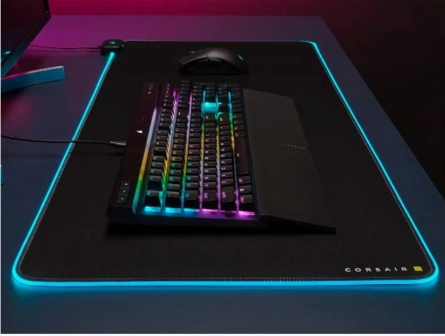 Opcionális-mechanikus CORSAIR K70 RGB Pro billentyűzet fekete PBT billentyűsapkákkal