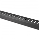 1U kábelrendező 19″-es rackhez, kábelcsatorna, fekete RAL 9005