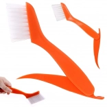 Rés- és vájat tisztító kefe kaparóval